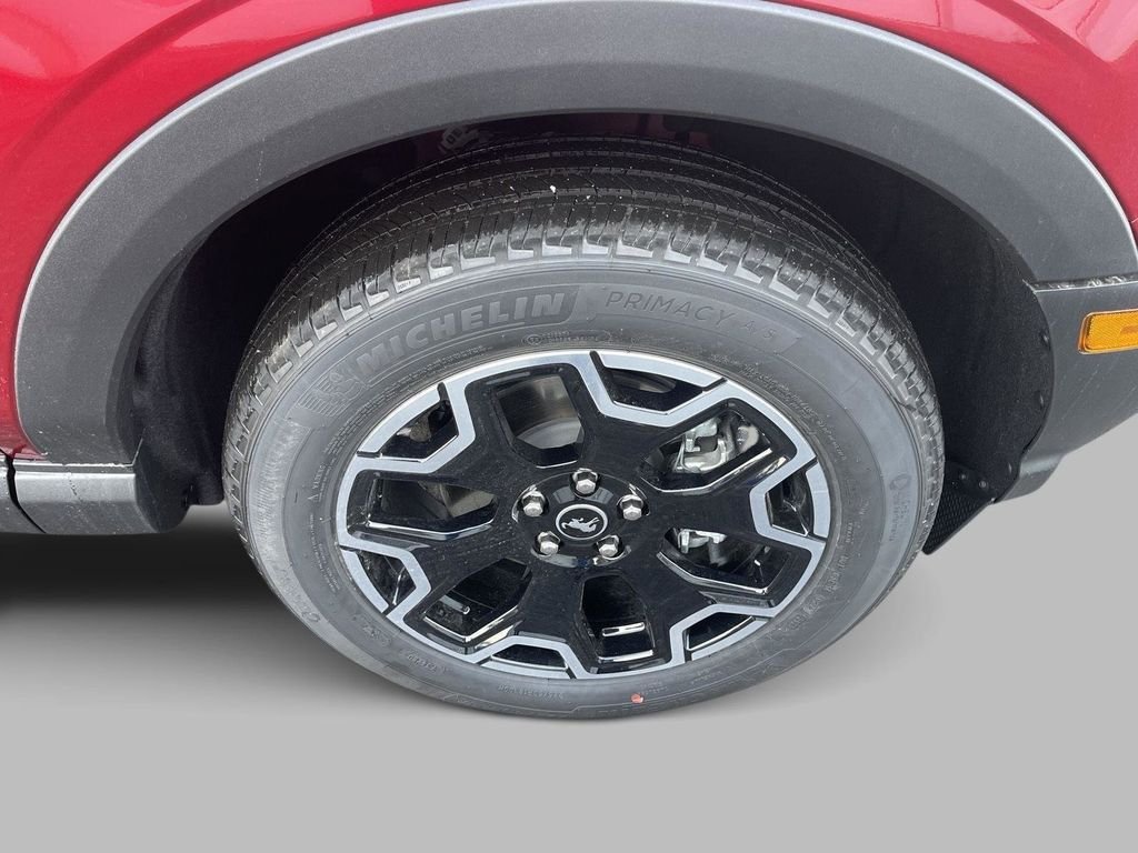 New 2025 Ruby Red Metallic Tinted Clearcoat Ford Outer Banks® image 13