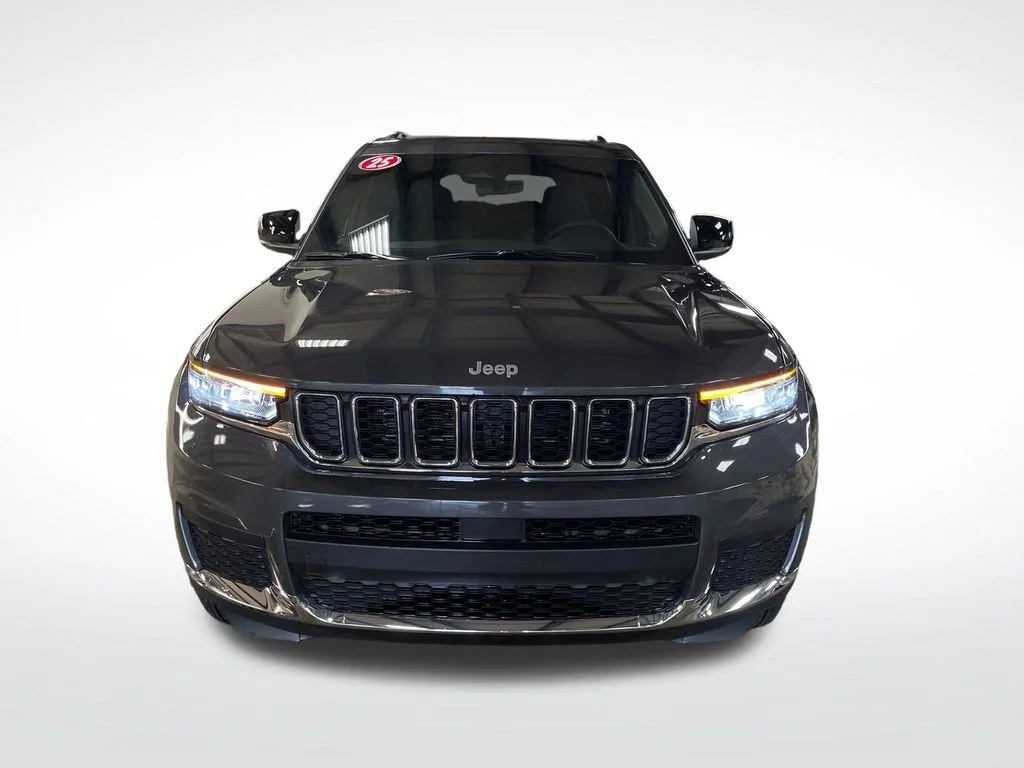 Certified Used 2025 Gray Jeep Laredo image 9
