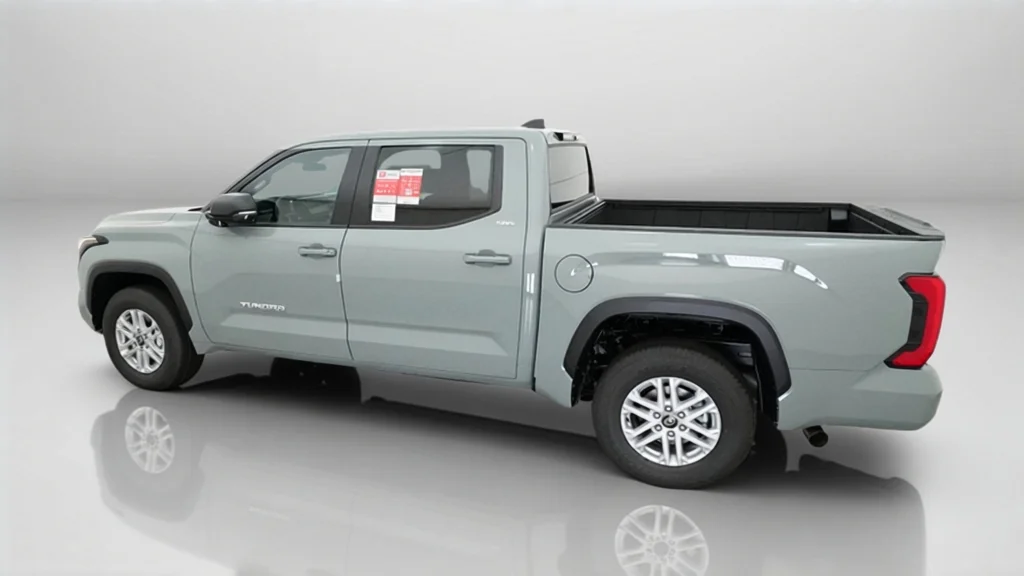 New 2026 Lunar Rock Toyota SR5 image 15