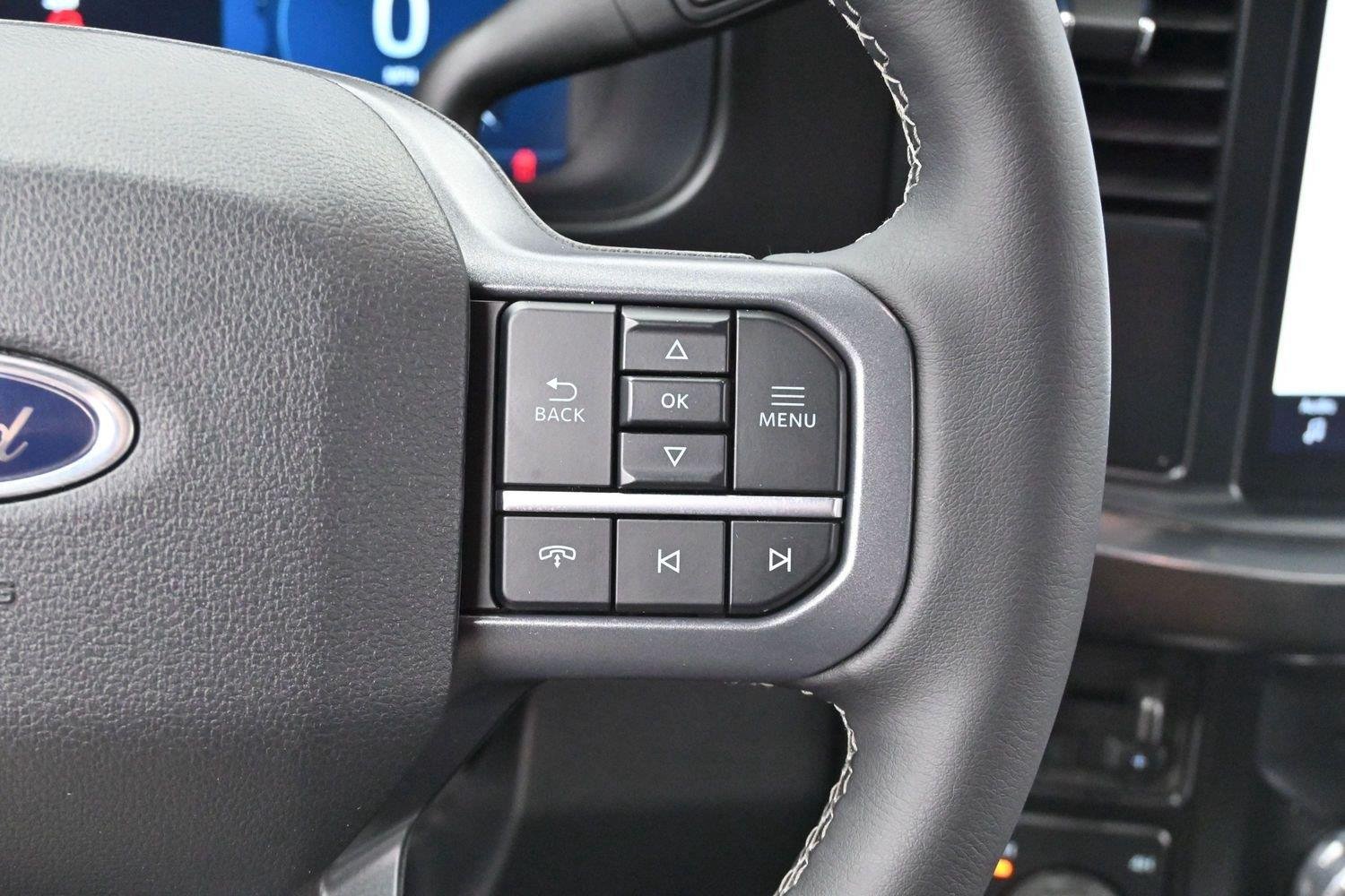 Used 2025 White Ford XL image 16