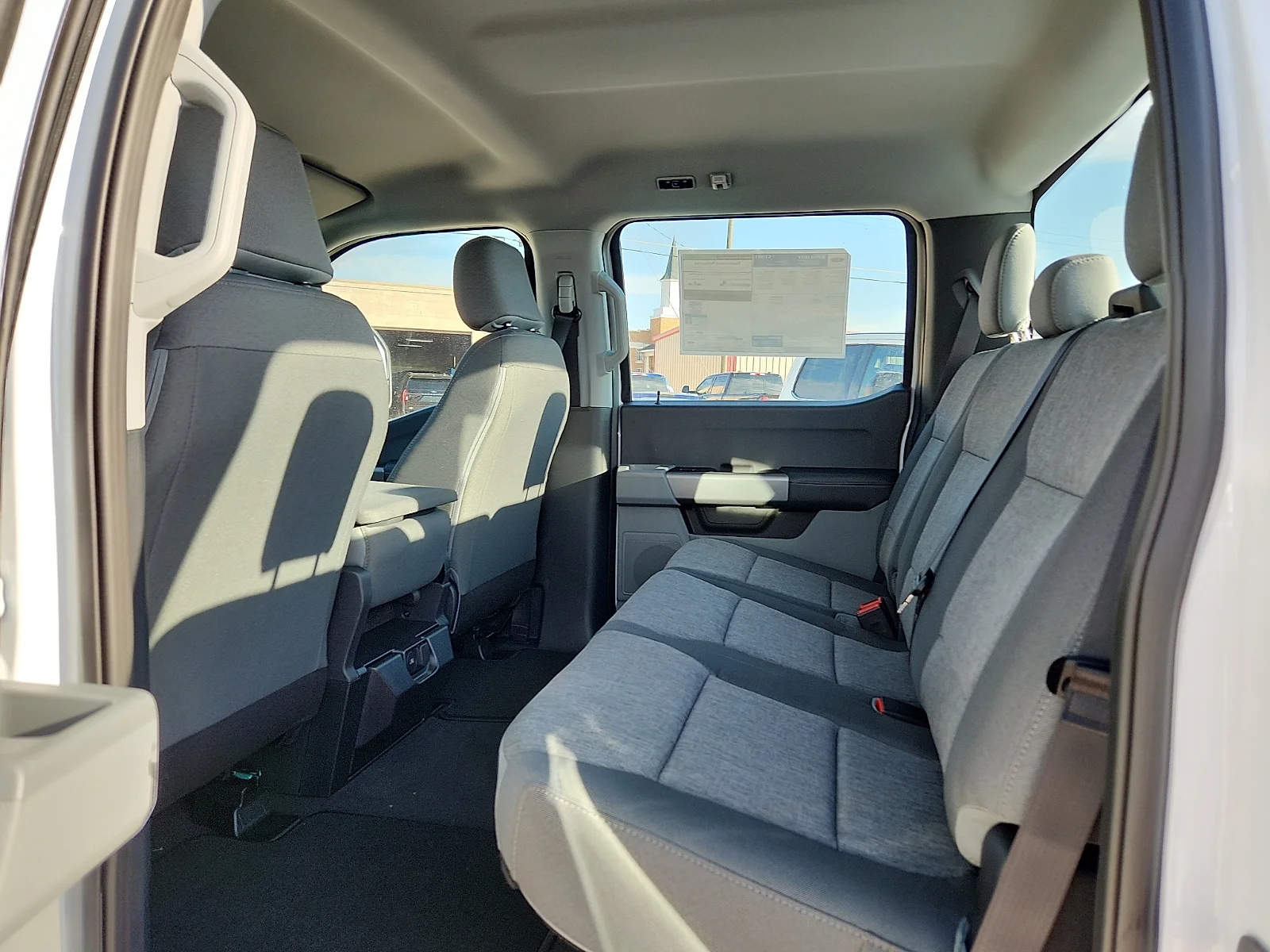 New 2027 Oxford White Ford XL image 18