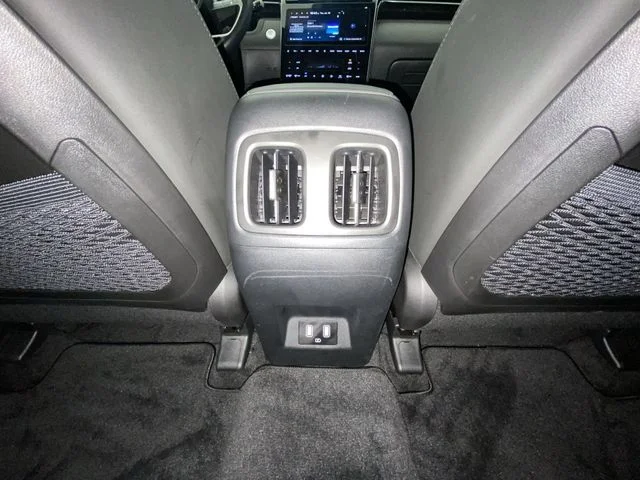 Used 2023 White Hyundai SEL Convenience image 29
