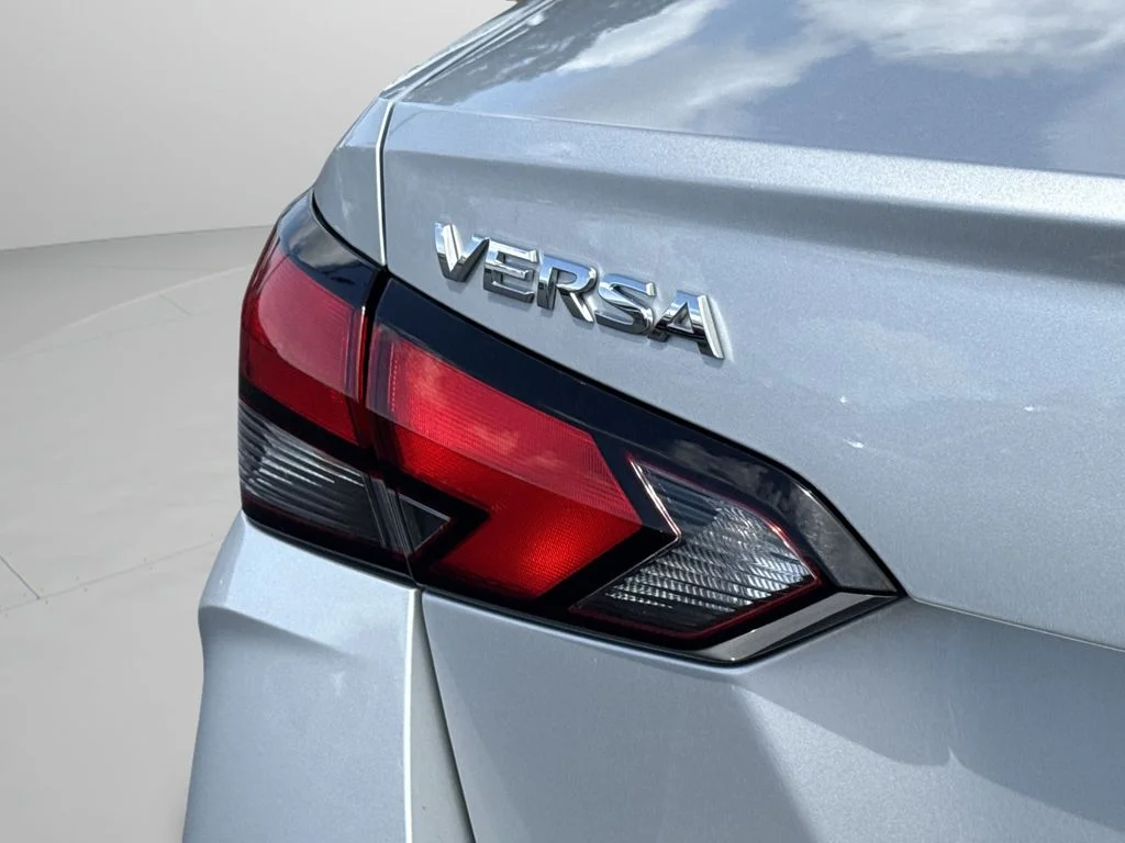 Used 2023 Silver Nissan 1.6 SV image 18