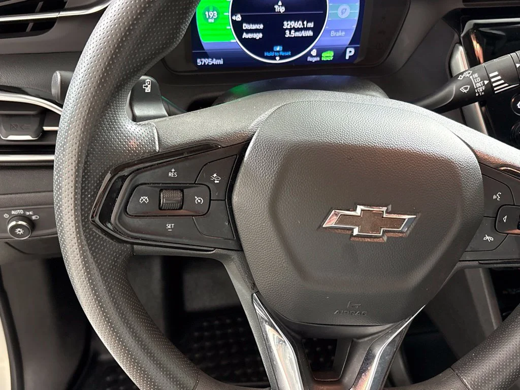 Used 2023 Silver Chevrolet LT image 34