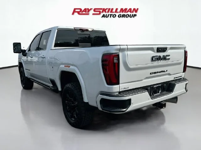 Used 2024 White GMC Denali Ultimate image 5