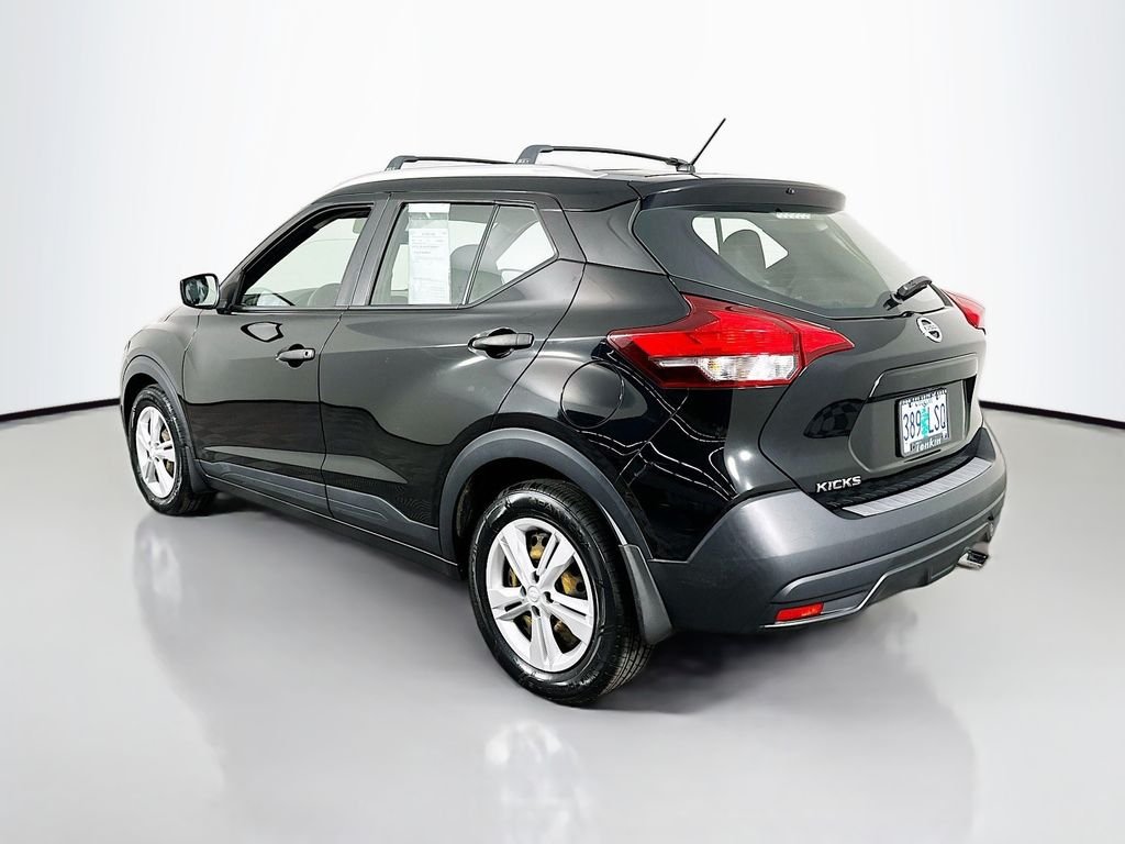 Used 2019 Super Black Nissan S image 6