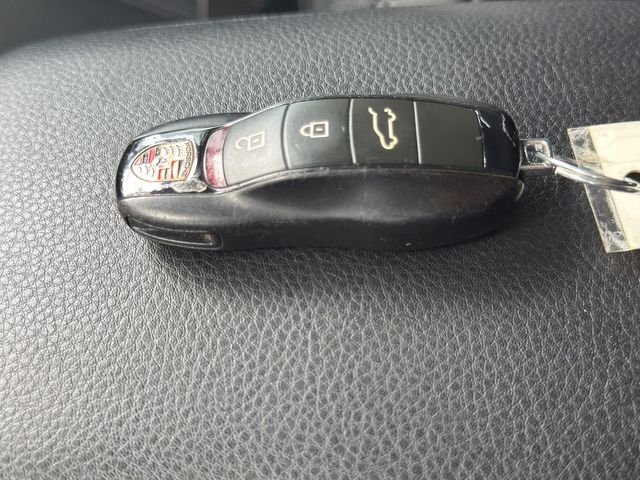 Used 2019 Gray Porsche Base image 33