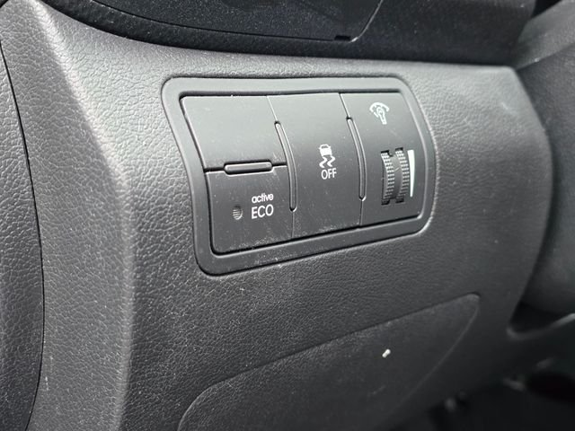 2012 Hyundai Accent GS - Photo 23