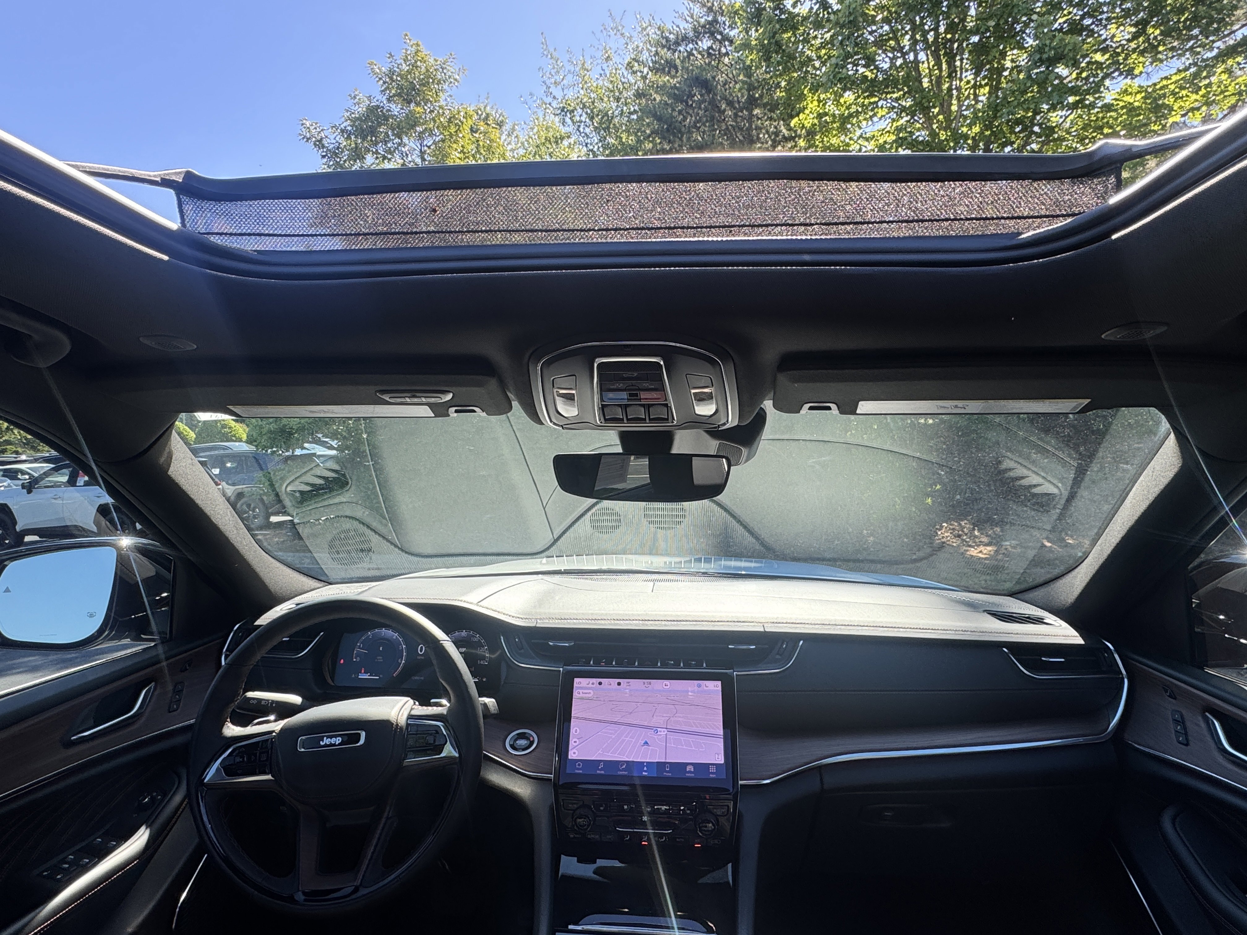 Used 2025 Bright White Clearcoat Jeep Summit image 18