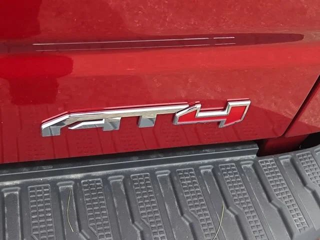 2026 GMC Sierra 1500 AT4 - Photo 4