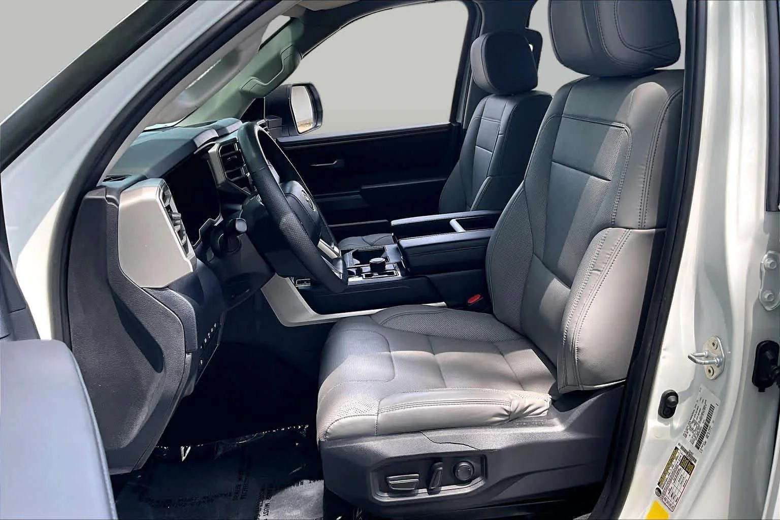 Used 2024 Ice Cap Toyota SR5 image 8