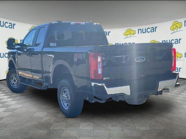 New 2026 Black Ford XL image 4