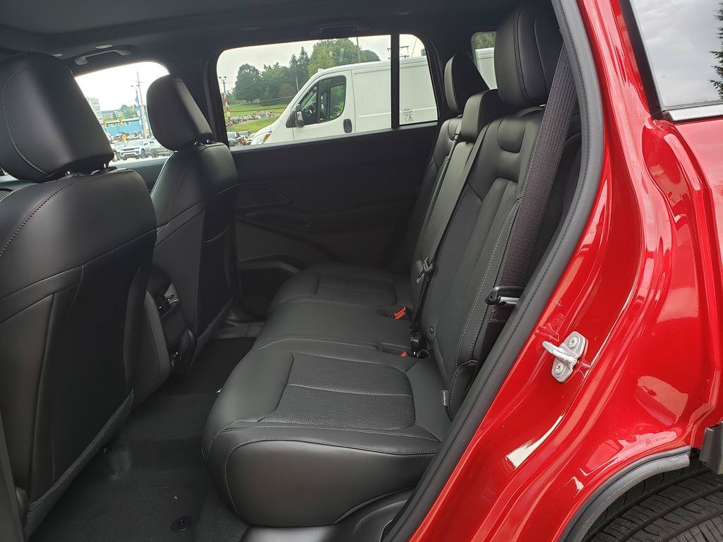 New 2026 Red Hot Pearl-Coat Exterior Paint Jeep Overland image 12