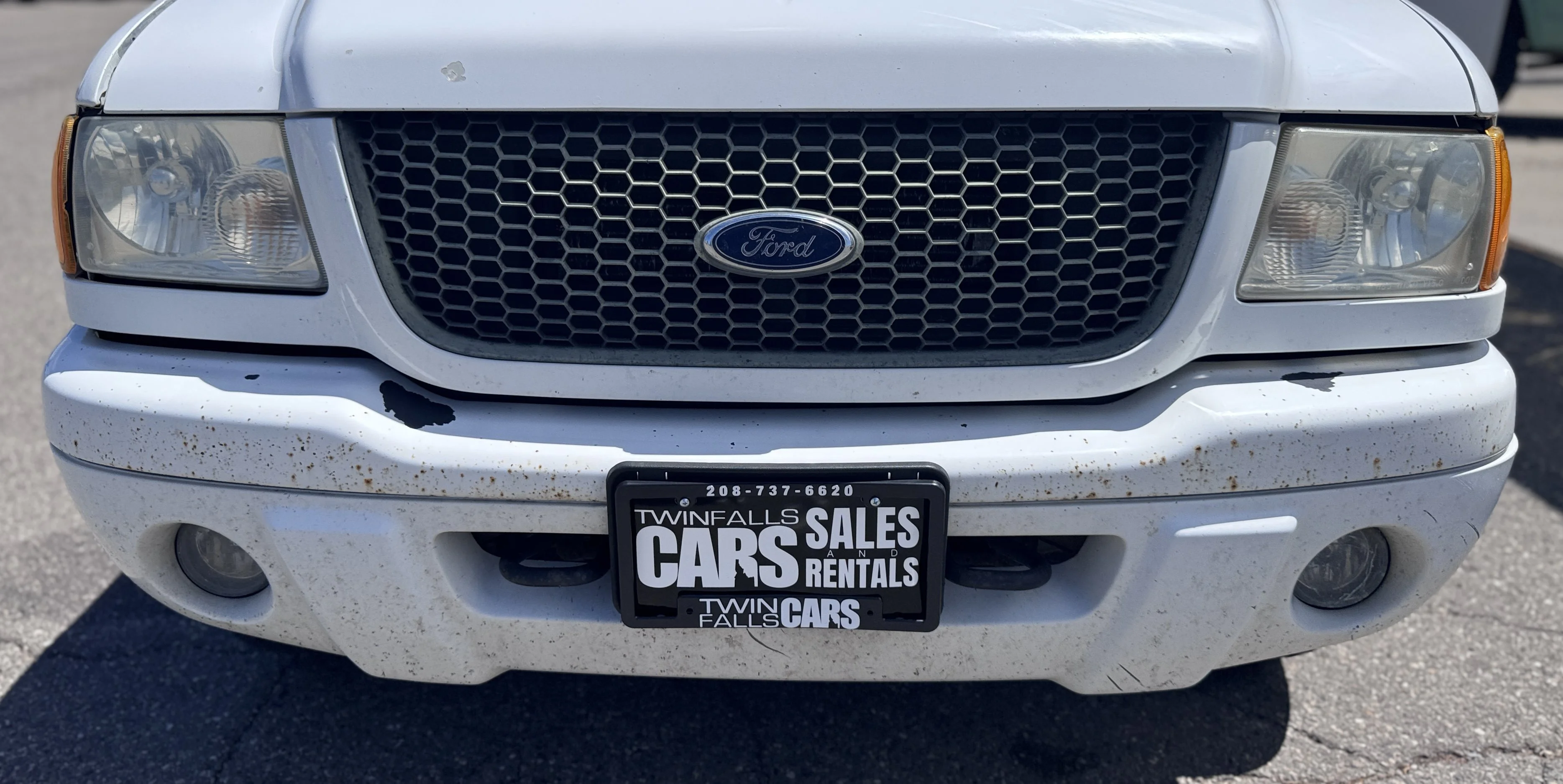 Used 2001 White Ford  image 42
