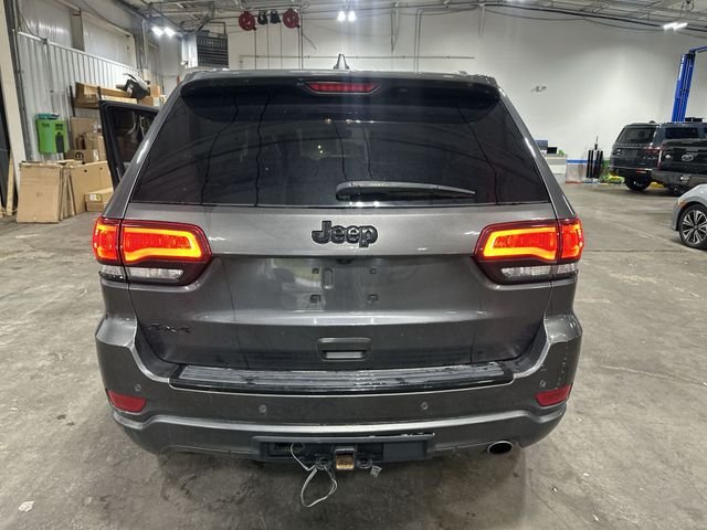 Certified Used 2018 Granite Crystal Clearcoat Metallic Jeep Altitude image 25