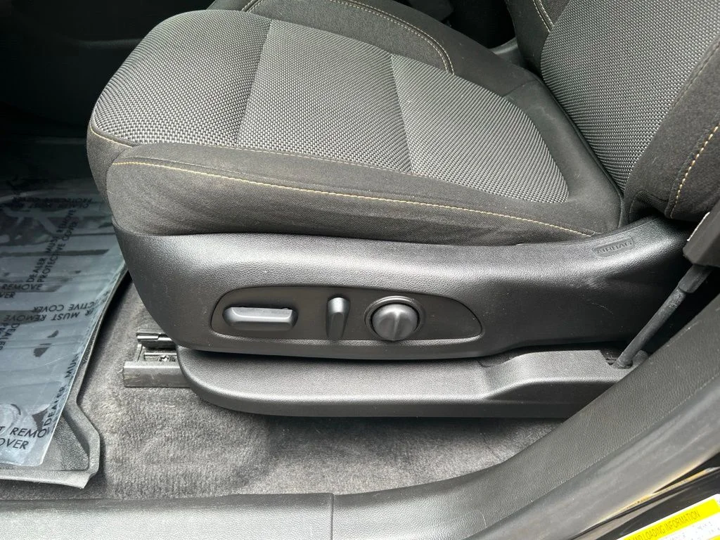 Used 2019 Black Chevrolet LT image 17