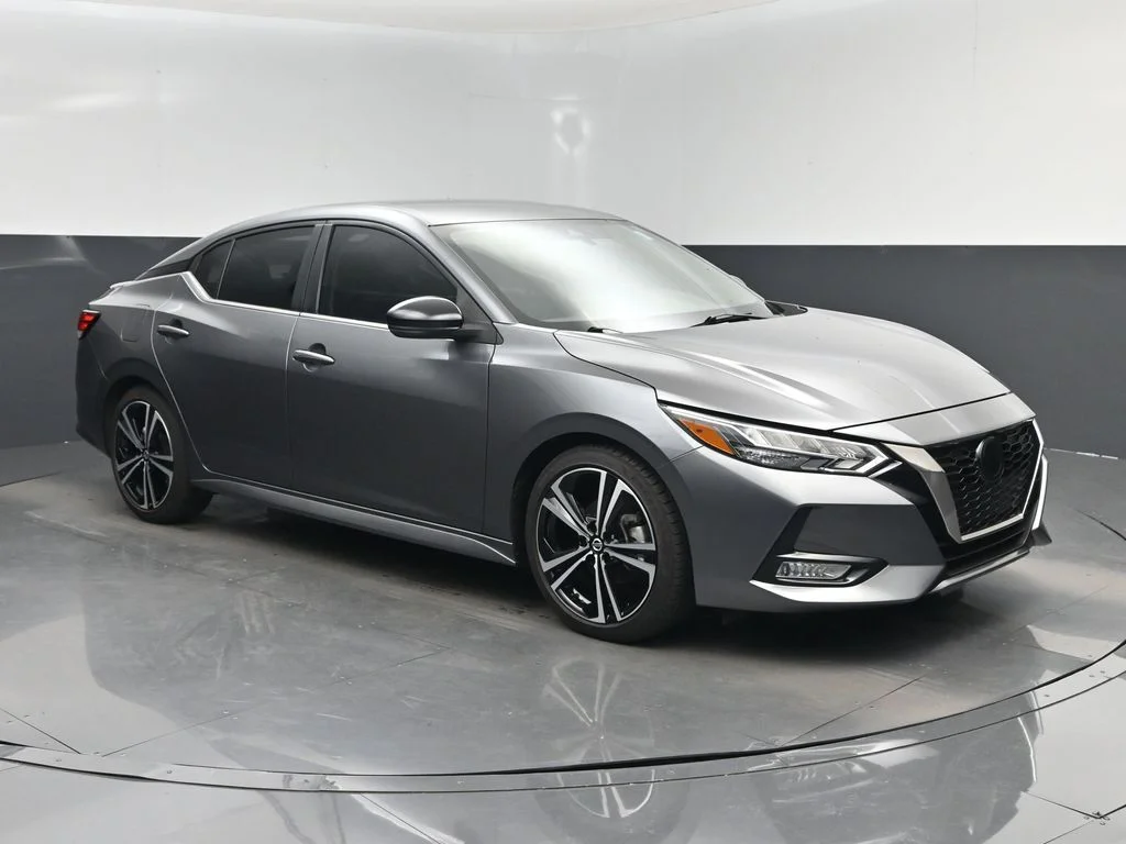 Used 2022 Gray Nissan SR image 1