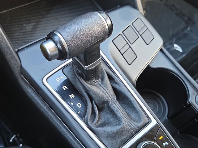 Used 2024 Black Kia LX image 16