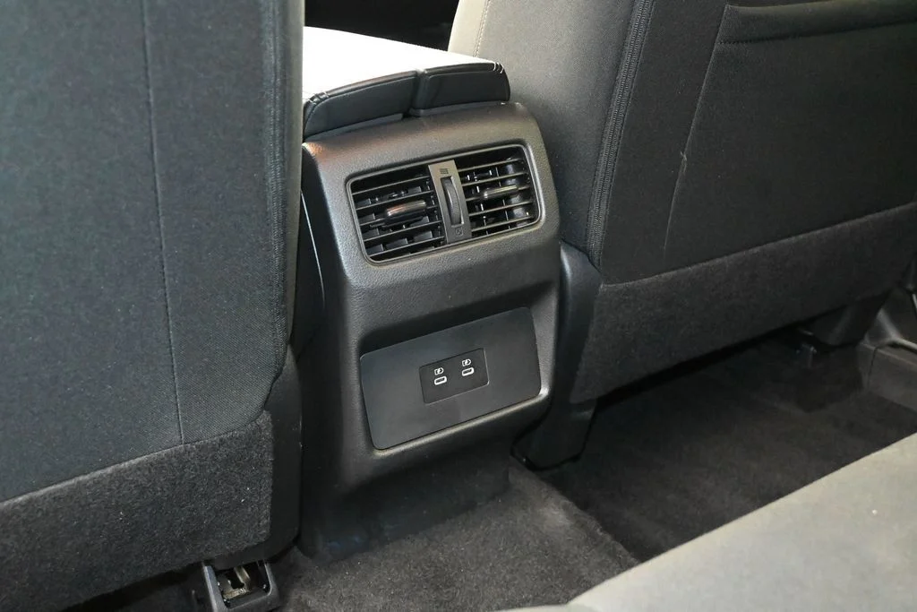 Used 2025 Blue Nissan SV image 16