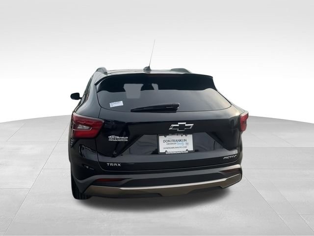 Used 2025 Black Chevrolet ACTIV image 7