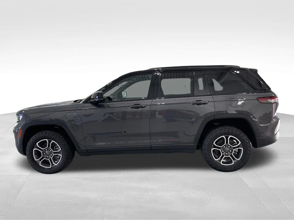 New 2024 Baltic Gray Metallic Clearcoat Jeep Trailhawk 4xe image 10