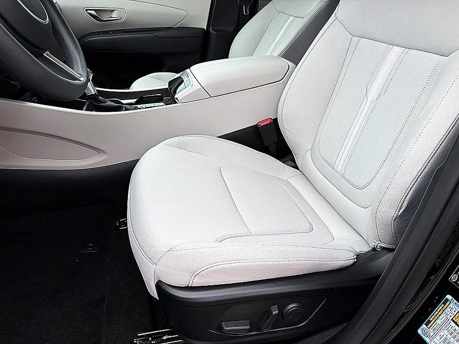 New 2026 Phantom Black Hyundai SEL FWD image 9