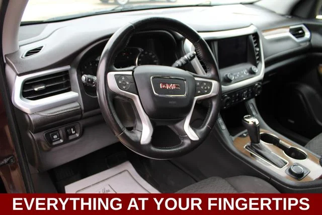 Used 2017 Red GMC SLE-2 image 2