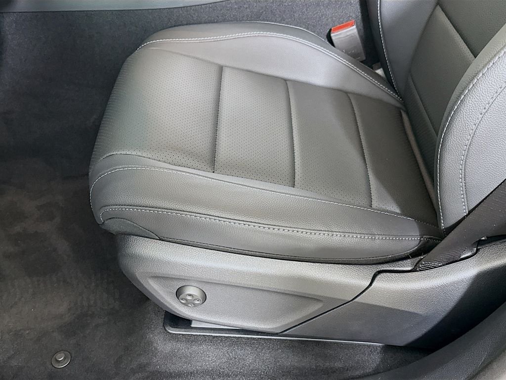 New 2026 Selenite Grey Metallic Mercedes-Benz GLE 350 image 20