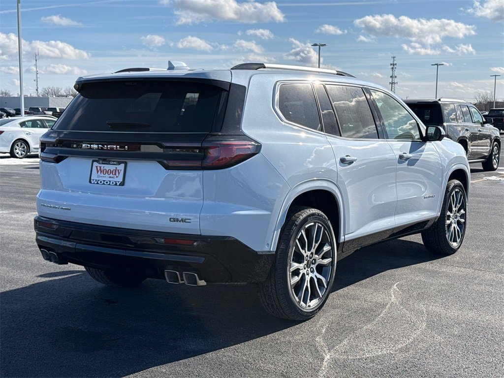 2026 GMC ACADIA - Image 7