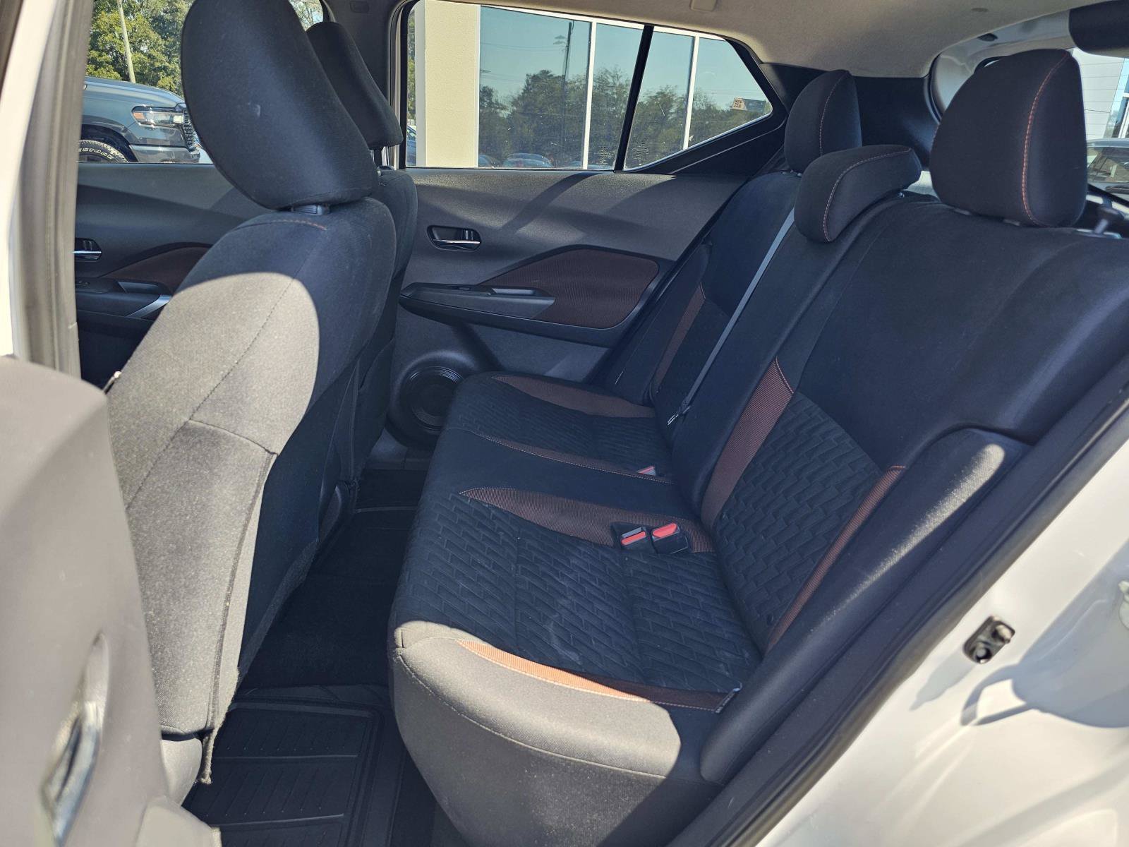 Used 2023 Aspen White Tricoat Nissan SR image 30