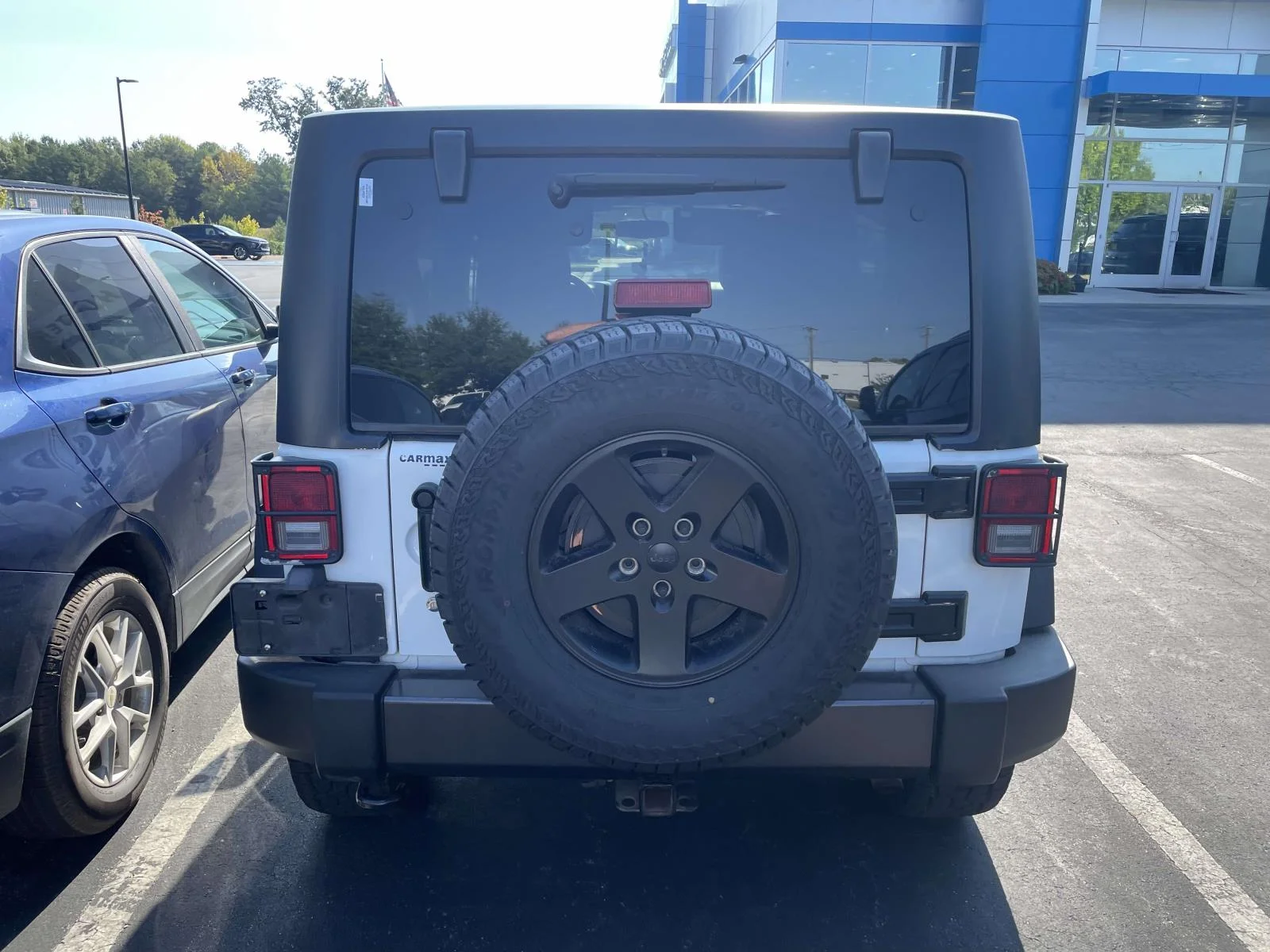 Used 2016 White Jeep Black Bear image 5