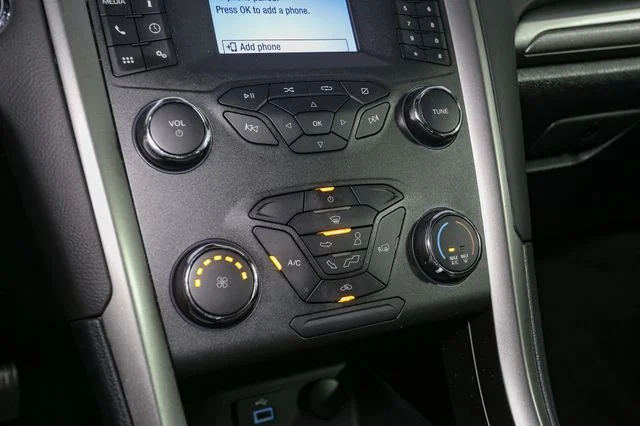 Used 2020 Black Ford S image 21