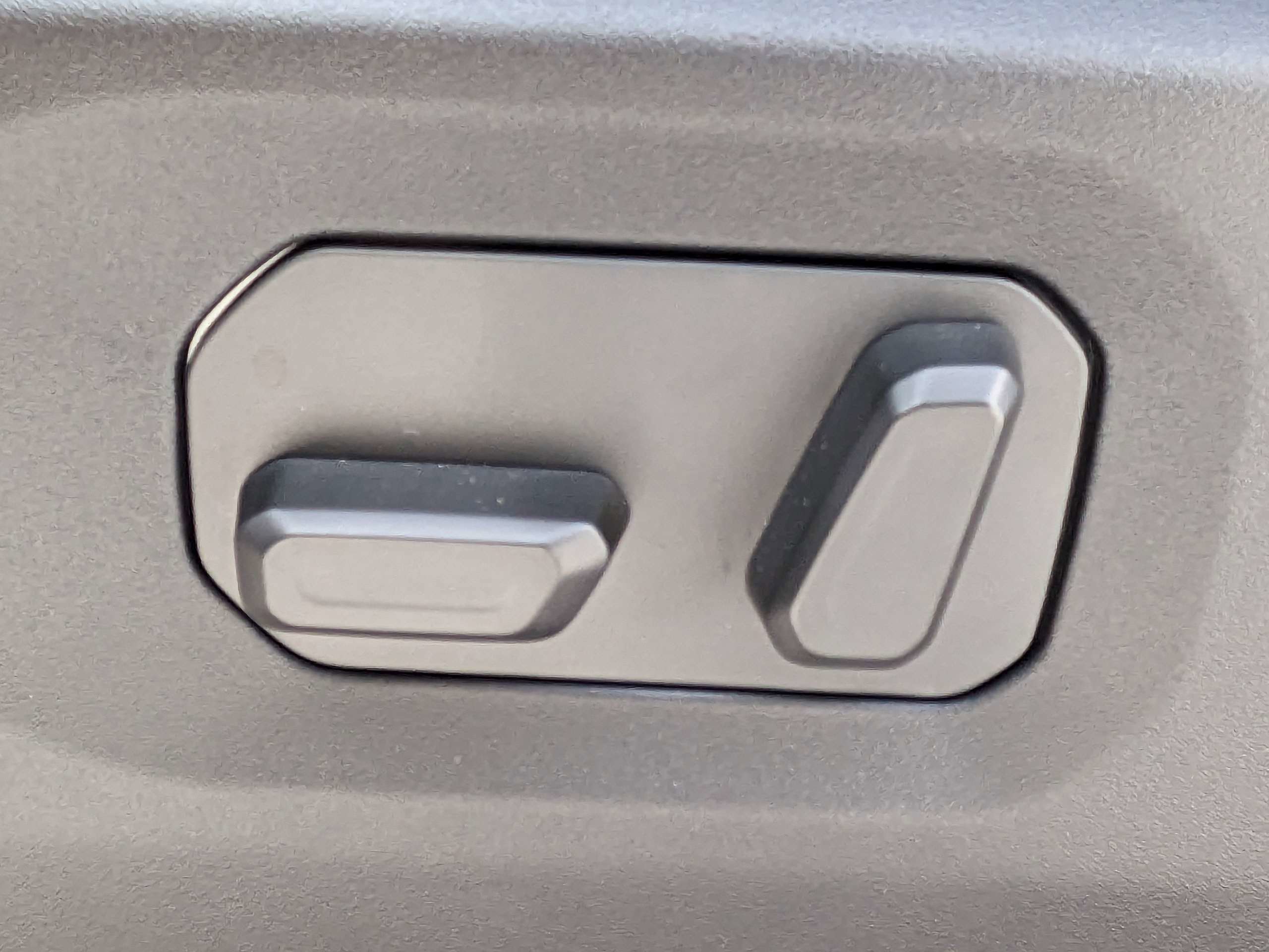 New 2026 Reign Exterior Paint Jeep Sahara image 20