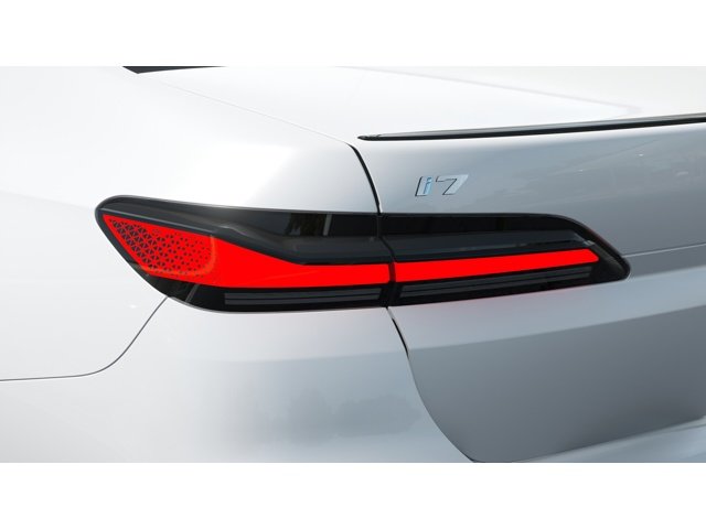 2026 BMW i7 M70 - Photo 8
