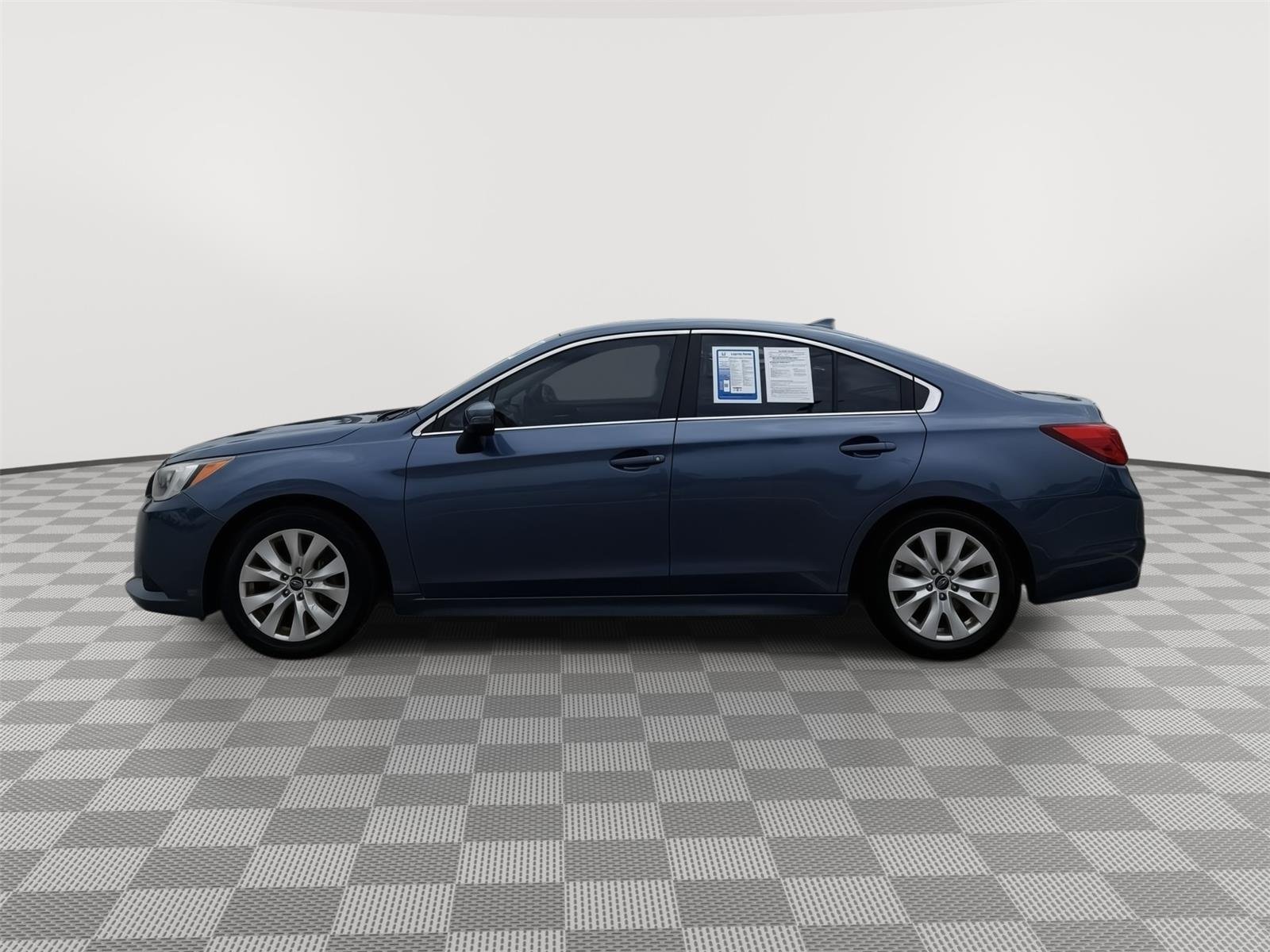 Used 2016 Twilight Blue Metallic Subaru 2.5i Premium image 3