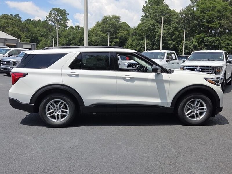New 2026 Star White Metallic Tri-Coat Ford Active image 16