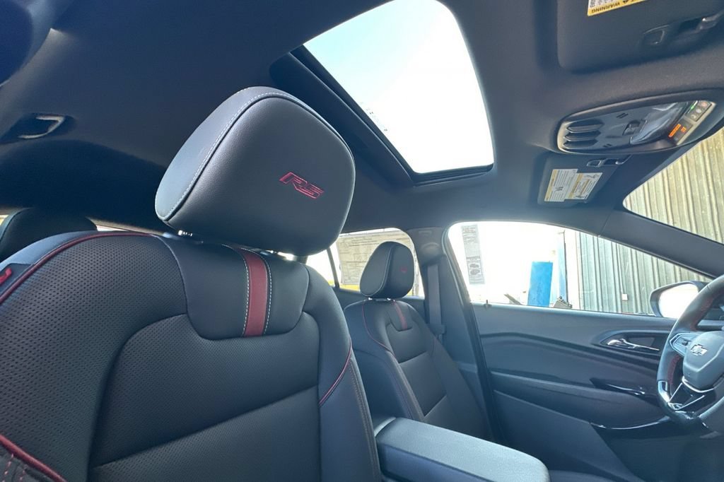 2026 Chevrolet Trax RS - Photo 17