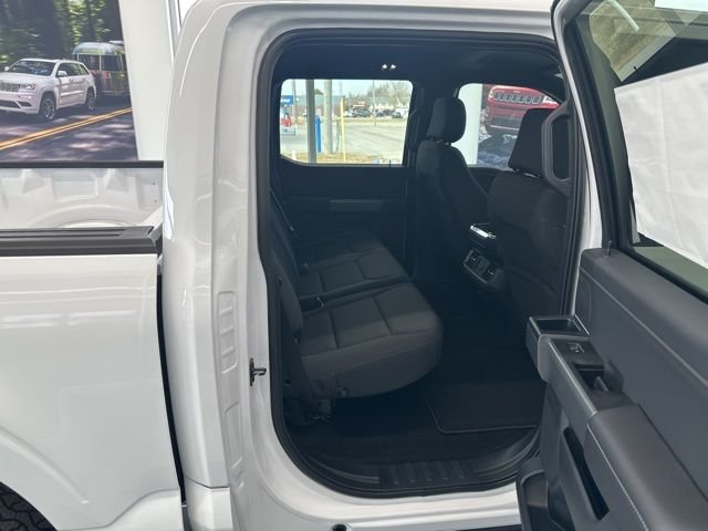 New 2026 Oxford White Ford XLT image 48