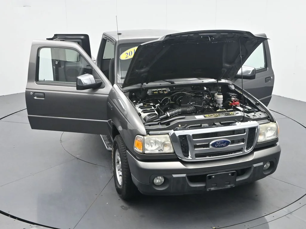 Used 2011 Dark Shadow Gray Metallic Ford XLT image 42
