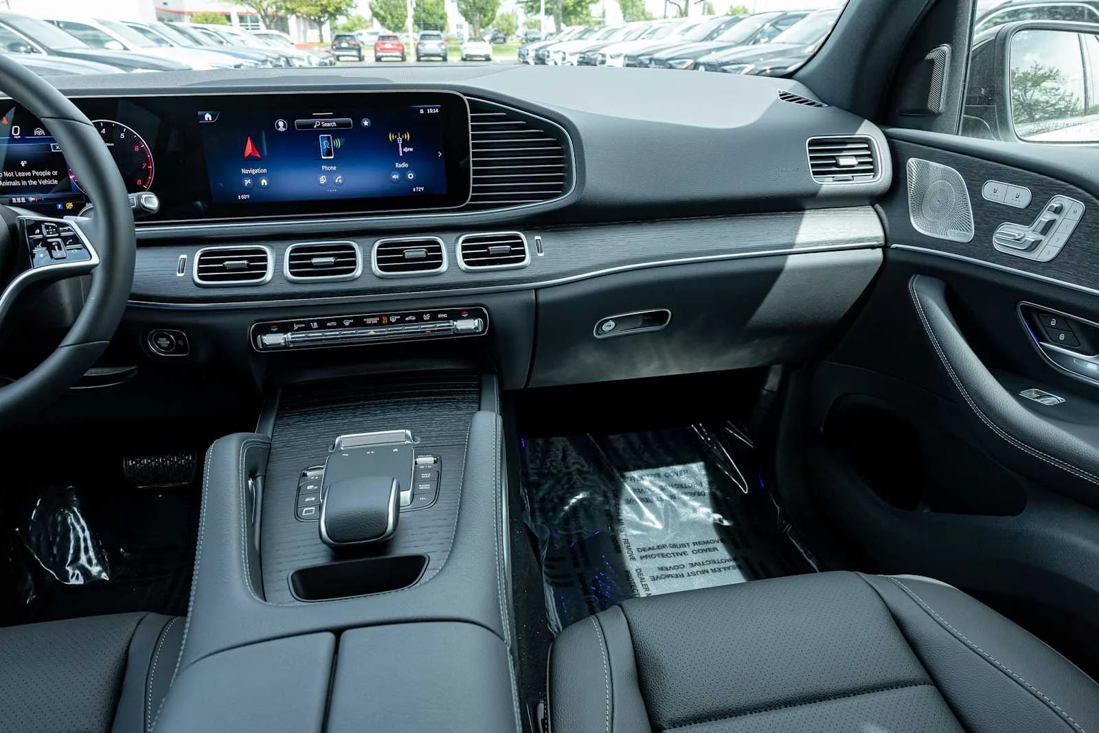 New 2026 MANUFAKTUR Moonlight White magno Mercedes-Benz GLE 450 image 8
