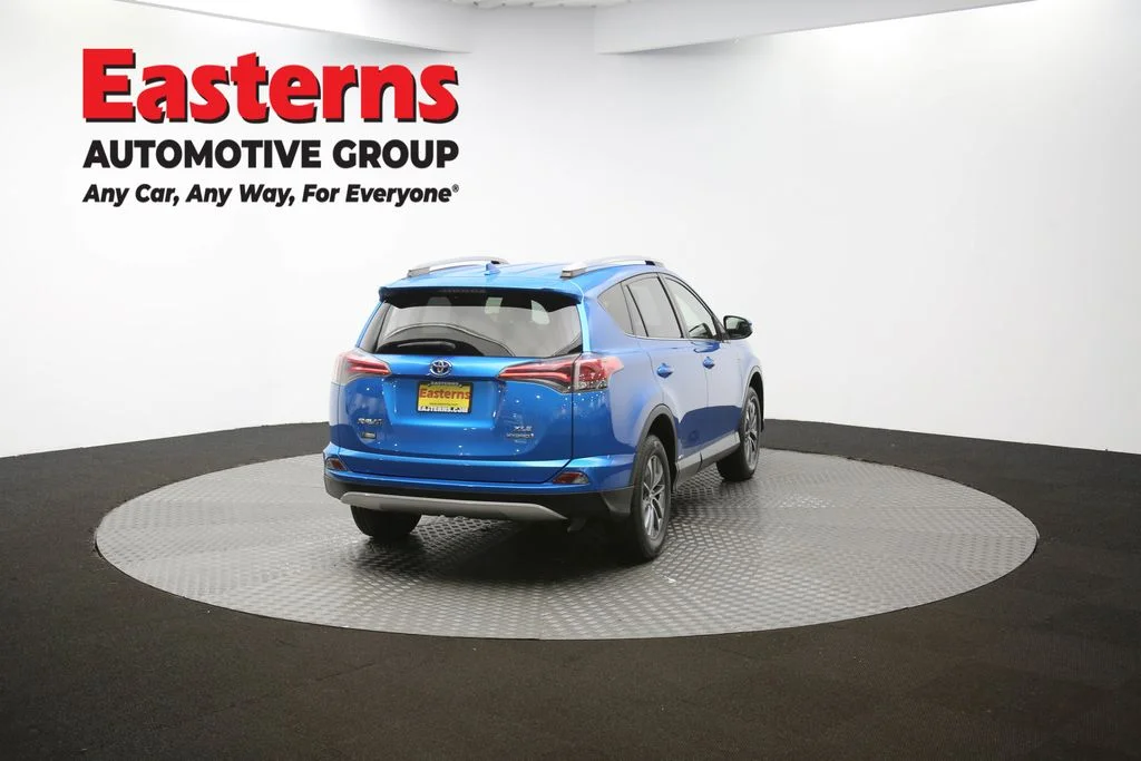 Used 2017 Blue Toyota XLE image 38