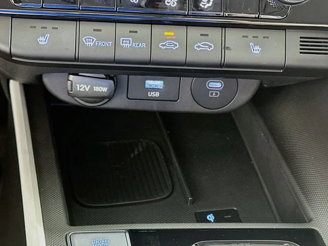 New 2026 Hyundai ELANTRA Limited