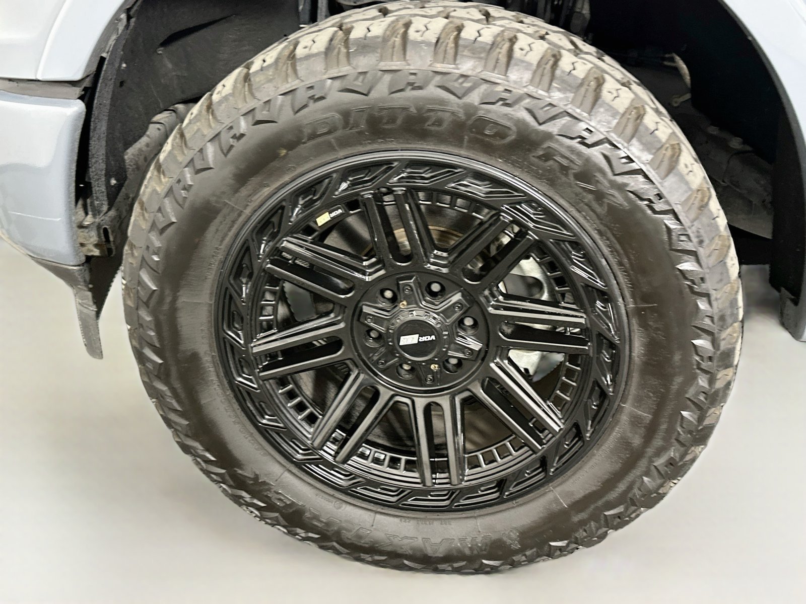 Used 2020 Gray Metallic Ford XLT image 29