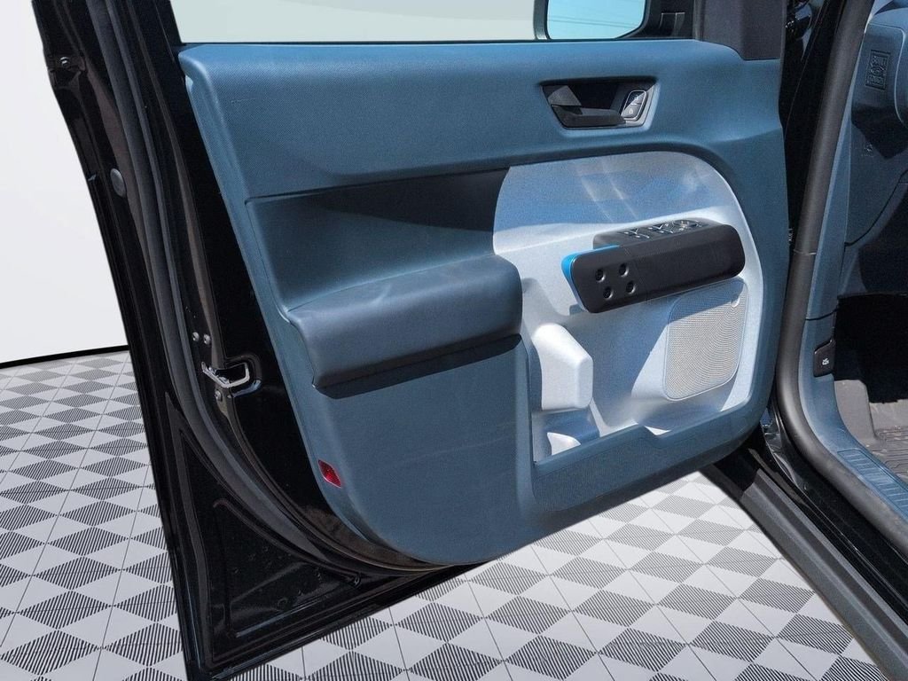 New 2026 Black Ford XLT image 9