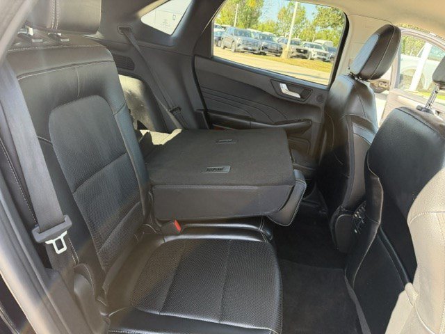 Used 2022 Black Metallic Ford SEL image 31