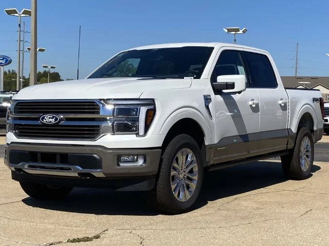New 2026 Star White Metallic Tri-Coat Ford King Ranch image 6
