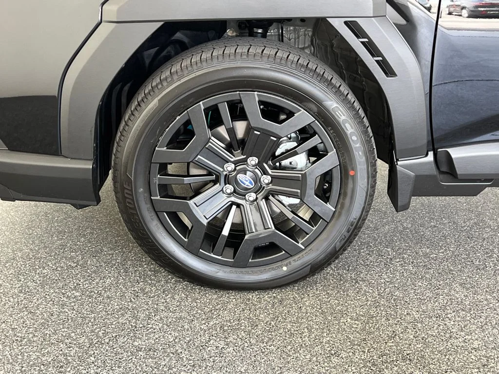 New 2026 CRYSTAL BLACK SILICA Subaru Limited XT image 28