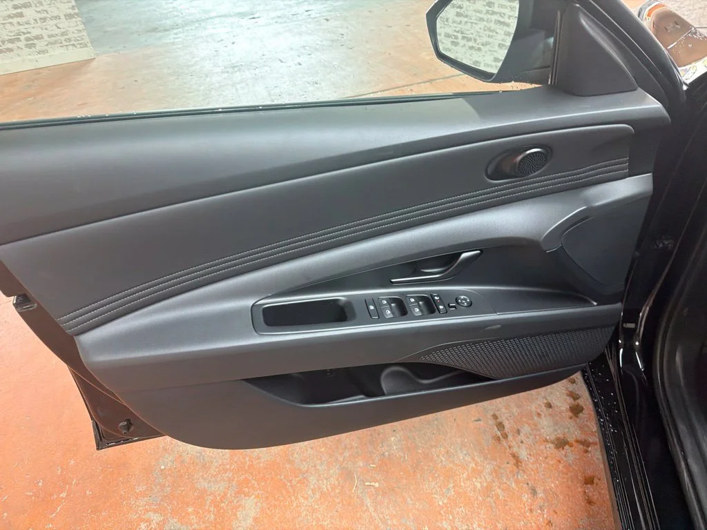 New 2026 Abyss Black Hyundai SEL Sport image 22