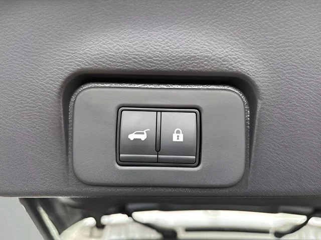 Used 2023 White Nissan SV image 34