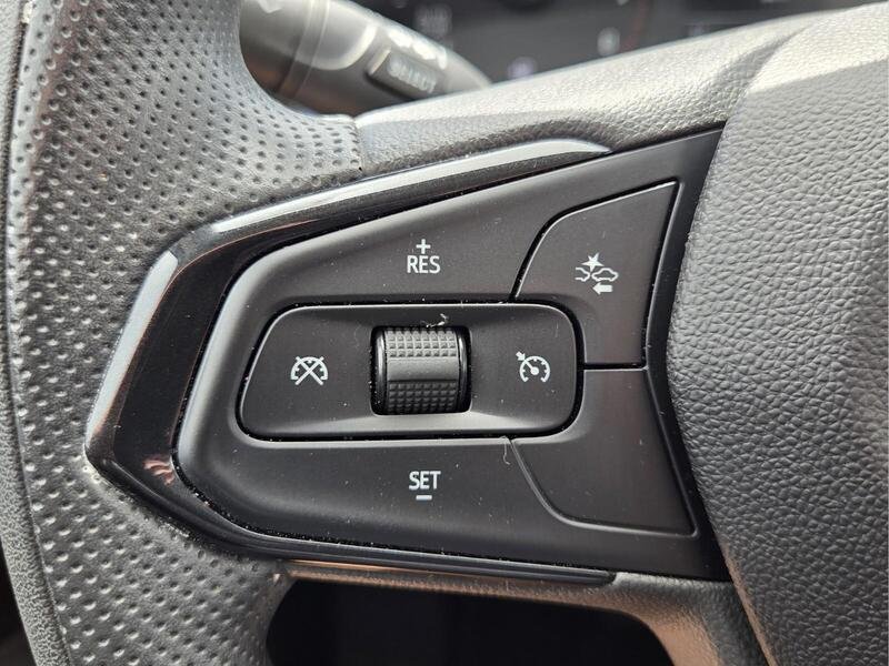 Used 2024 Crimson CHEVROLET FWD 4DR LS image 29